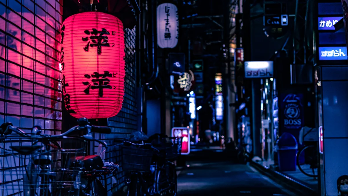Japāņu omiyage dāvanu izvēle veikalā Japāņu omiyage dāvanu izvēle veikalā